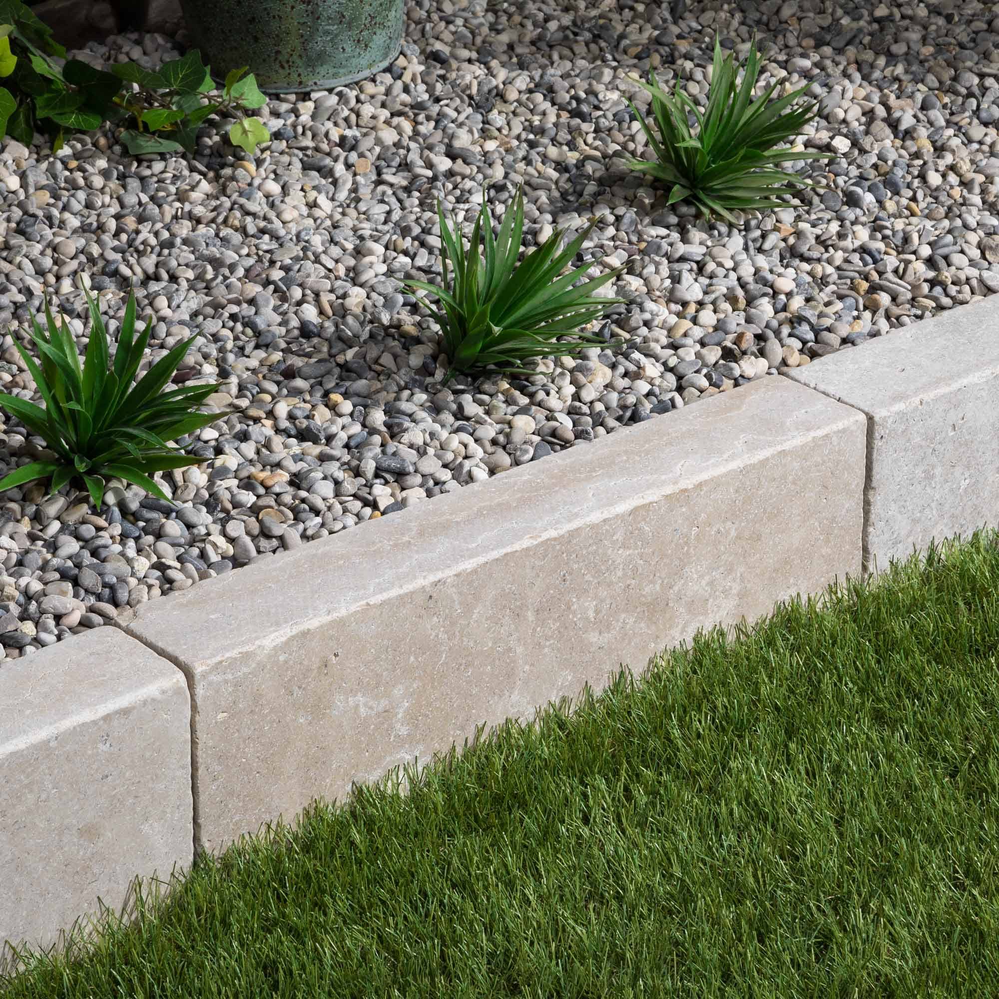 Bordure de jardin Pierre d'Egypte Beige 50x15x8 cm (à l'unité) - RO'MA NATURE - Image 1