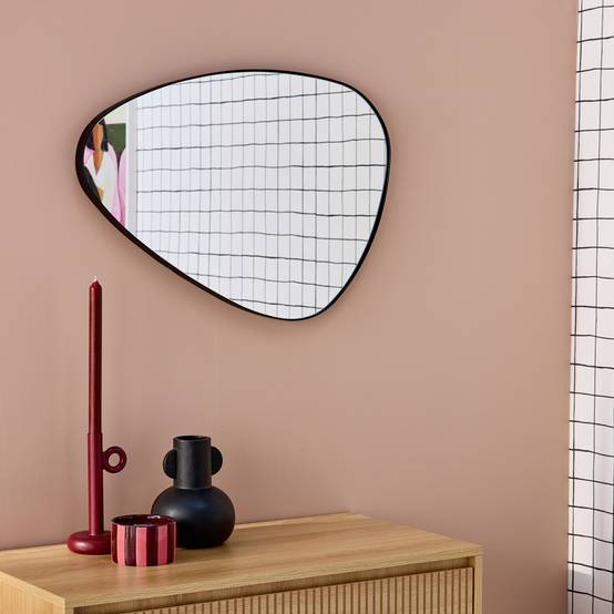 sweeek - Miroir organique en métal noir HARVEY | sweeek - Image 1