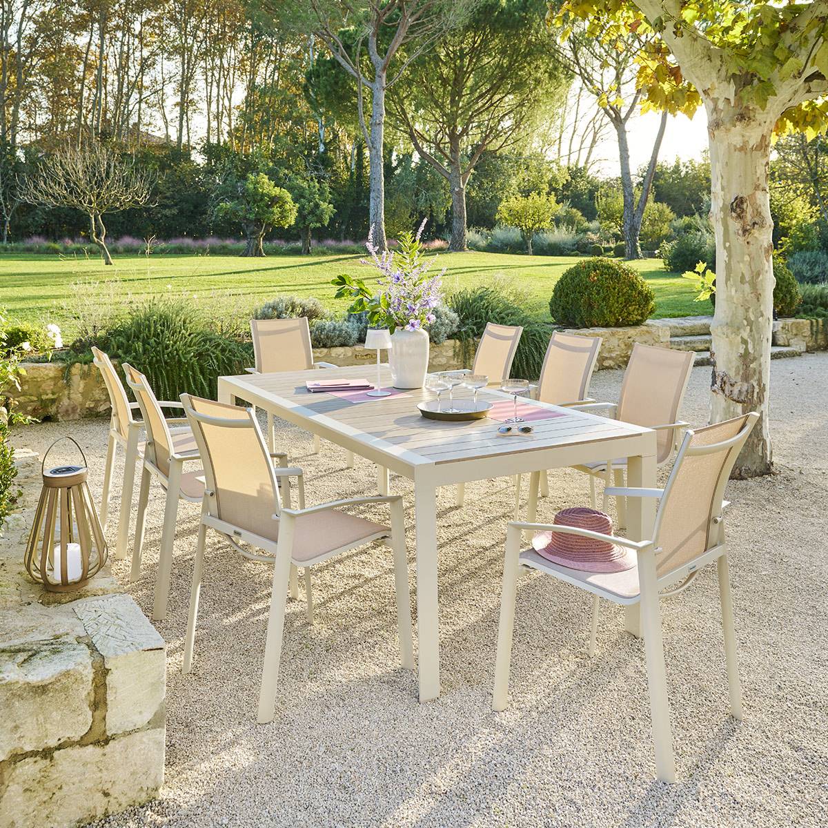 Hesperide - Table de jardin "Évasion" effet bois lin & argile 8 places lates en aluminium - Hespéride - Image 1
