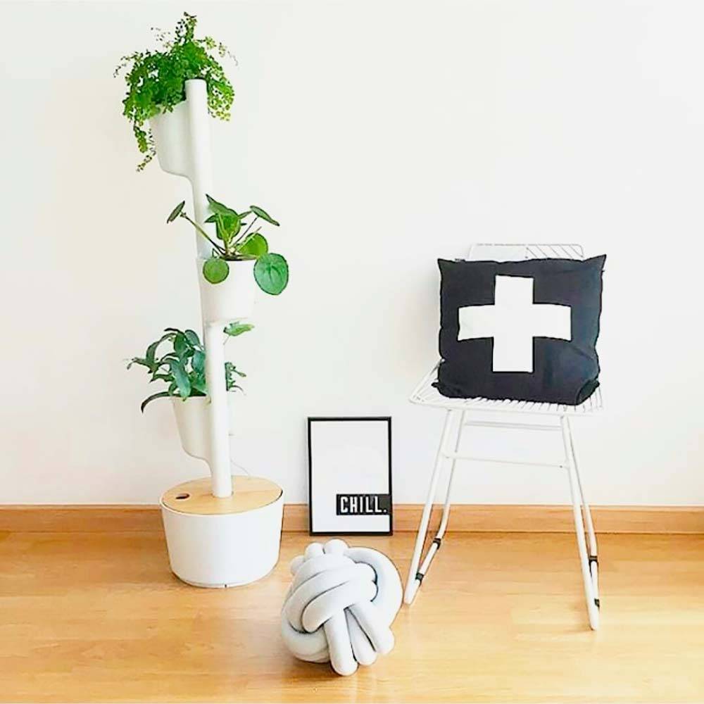 Jardinière verticale CitySens blanche avec 3 pots 
et arrosage automatique Wi-Fi - Image 3