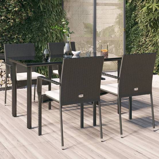 Salon de Jardin 4 Personnes Résine Tressée Table Verre 140cm Noir et Crème – ComfortXL Outdoor Living - Image 1