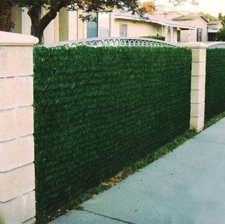 Haie végétale artificielle Lux-2R 140 brins - vert thuya - Long 60 m, Hauteur 1.50 m - Imagen 1