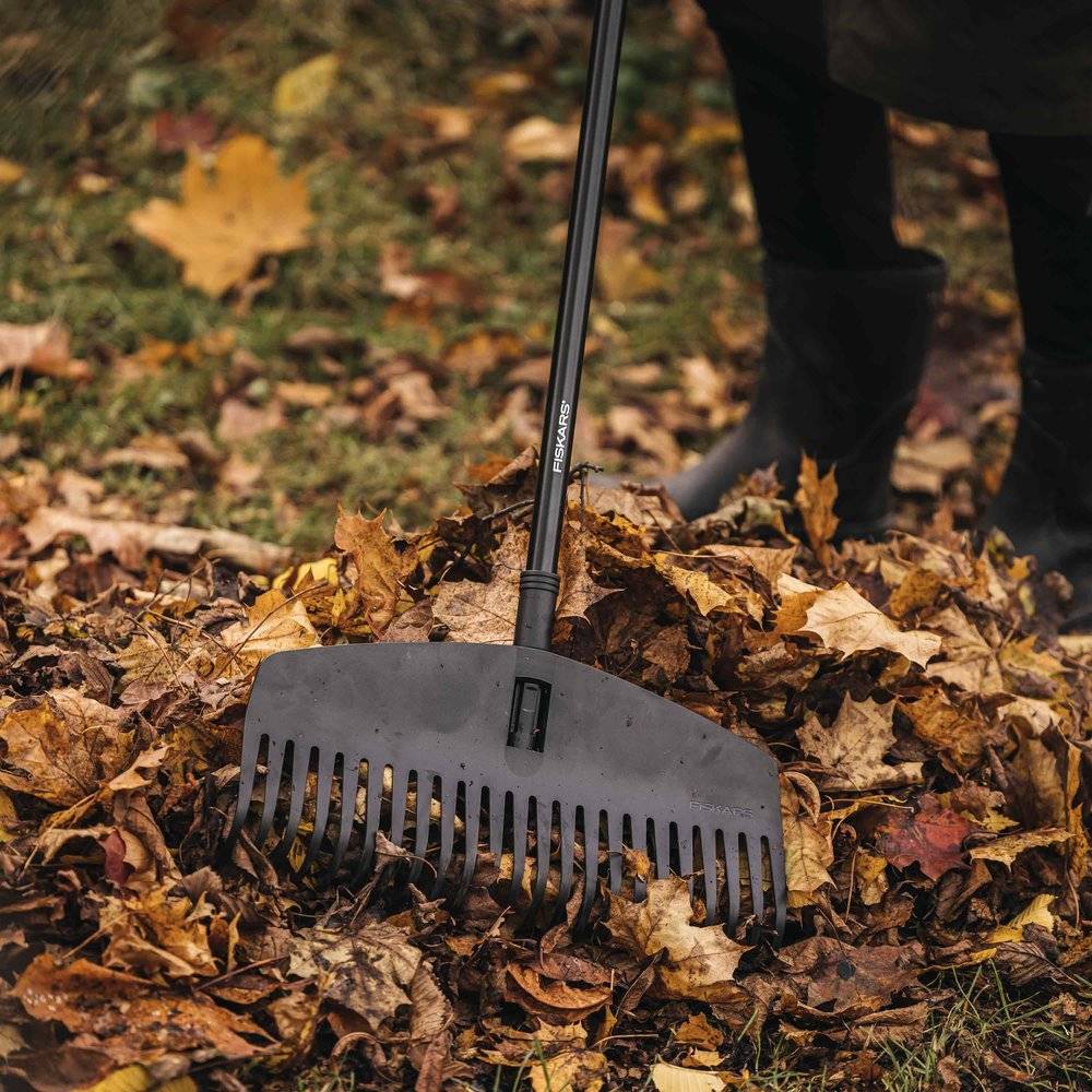 Fiskars - Balai à feuilles Solid (taille M) - Image 3