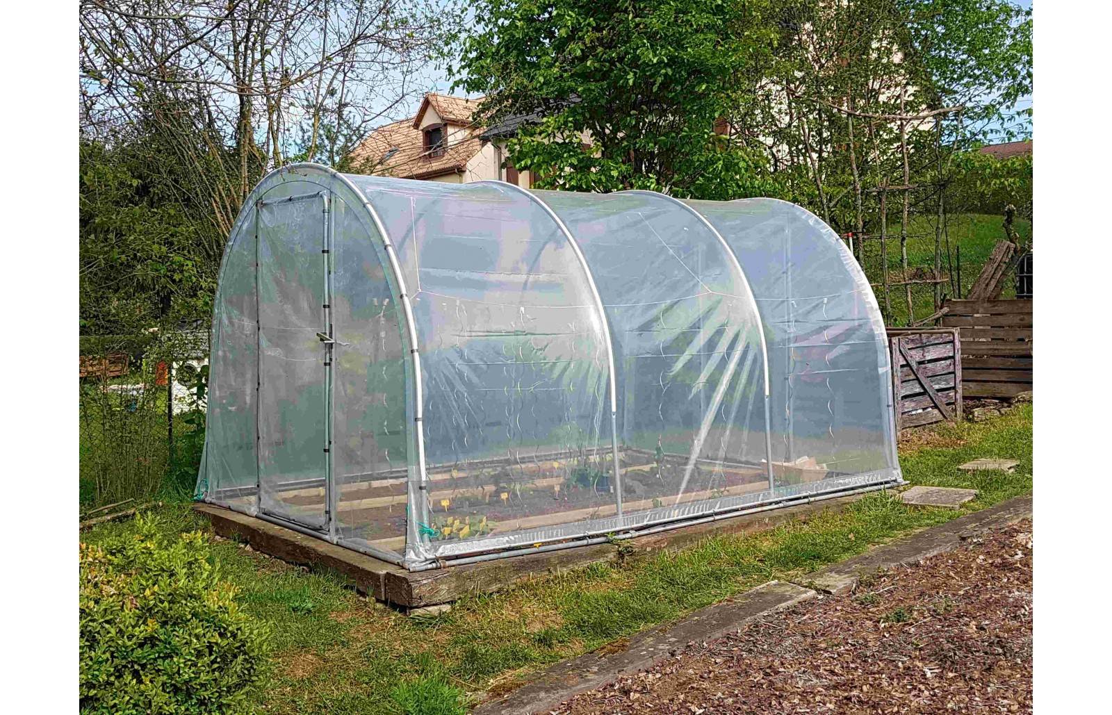 Serre tunnel de jardin - 12m² - 3 x 4 m - pieds arrondis - polyéthylène haute densité - 2 portes pivotantes - LES SERRES TONNEAU - Image 6
