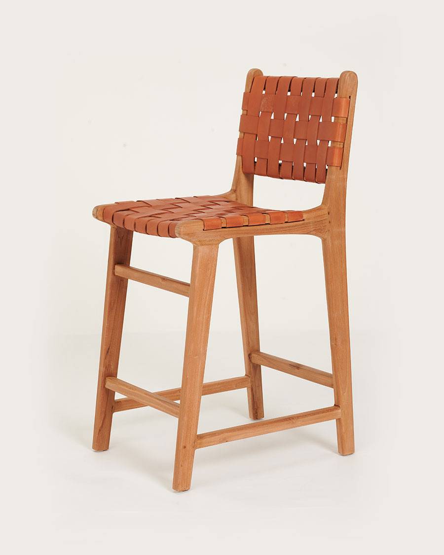 Ambra - Lot de 2 Chaise de bar en teck massif et cuir vachette tressé marron - UNIQKA - Imagen 1