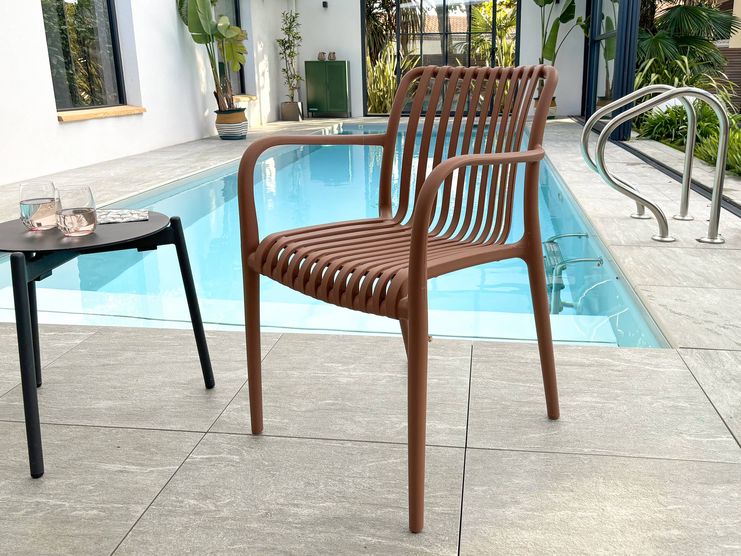Fauteuil de jardin empilable en Polypropylène - Terracotta - TIAGO - Image 1