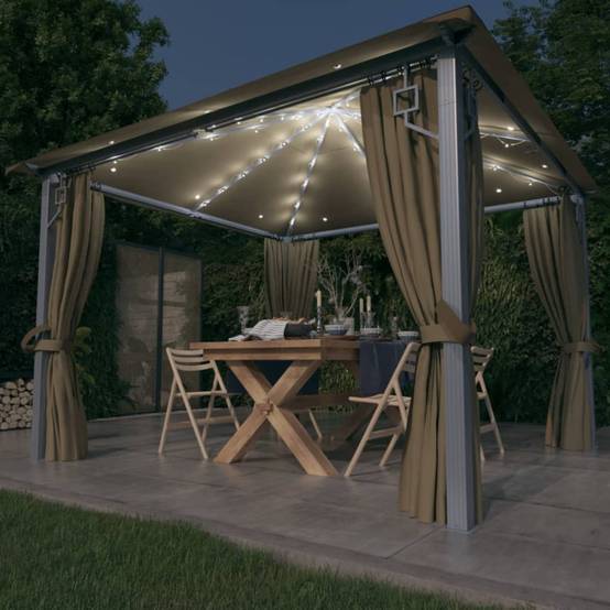 Abri de Terrasse en Aluminium avec Rideaux Moustiquaires et Lumières Solaires Taupe 3x3 m – ComfortXL Outdoor Living - Image 1