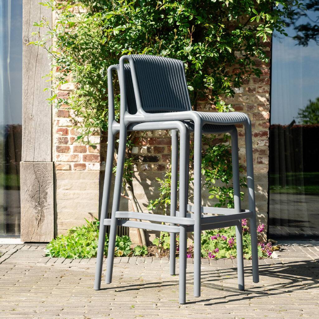 Chaise haute de jardin en résine Gris ANDREA - Image 3