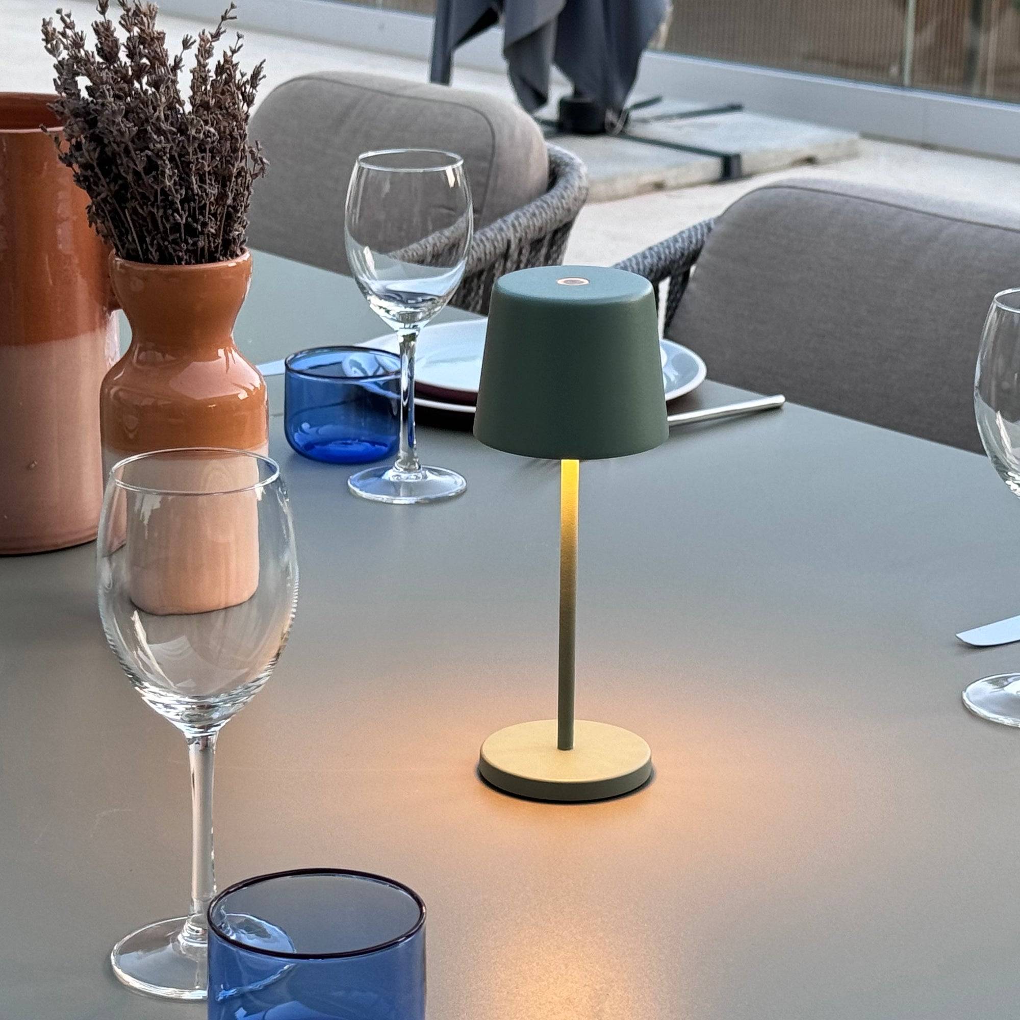 Lumisky - 6 Lampes de table MINI KELLY Vert H22cm + base de chargement - Imagen 2