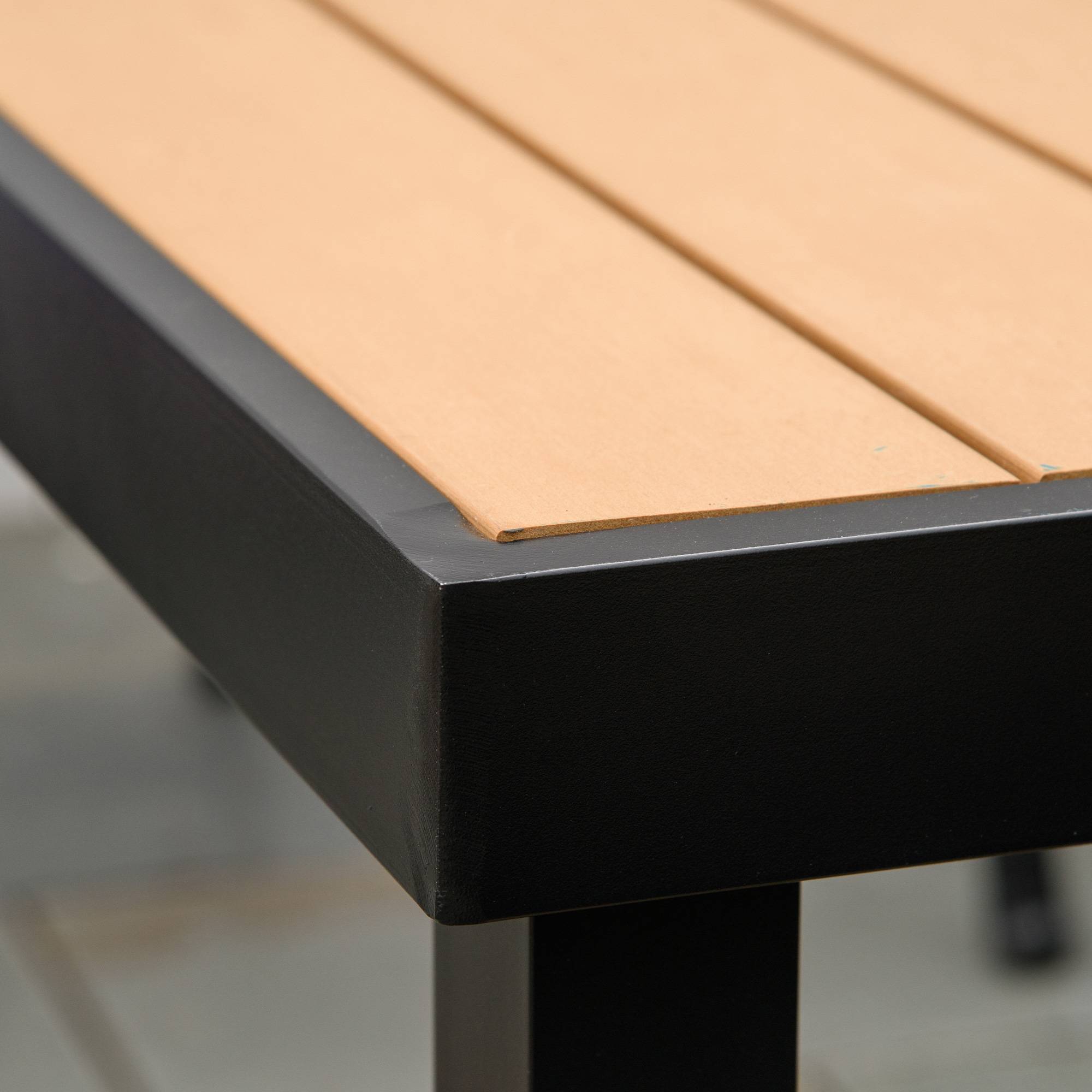Table à manger jardin aluminium terrasse repas extérieur aspect bois 140 cm - ComfortXL Outdoor Living - Image 9