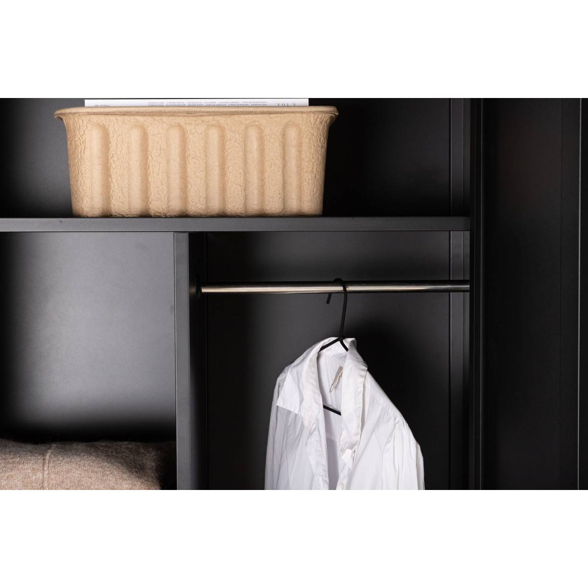 Venture Home - Armoire 2 portes en acier Piring - Imagen 8