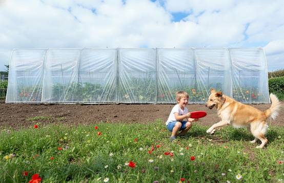 Serre tunnel de jardin - 31,5m² - 3 x 10,5 m - pieds arrondis - polyéthylène haute densité - 2 portes pivotantes - LES SERRES TONNEAU - Image 1