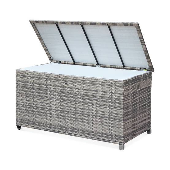 sweeek - Coffre de jardin en résine tressée - Cassapanca Nuances de Gris - 790L. vérins. roulettes. poignée et housse intérieure écrue. rangement | sweeek - Image 4