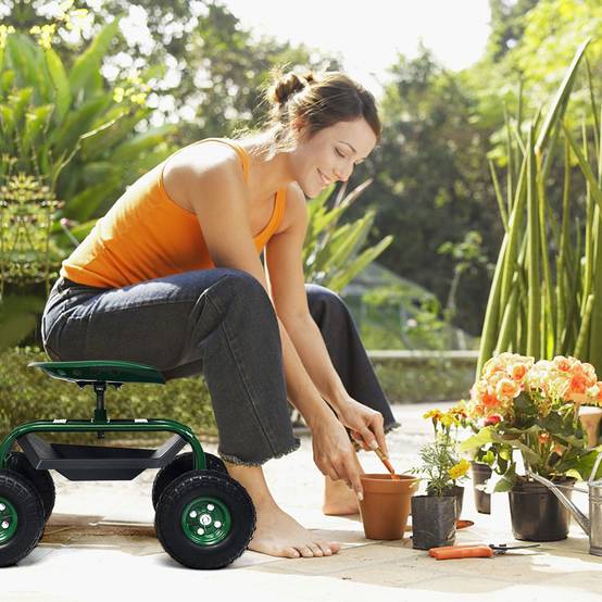 Chariot de Jardin avec Poignée Extensible Panier de Rangement et 2 Plateaux à Outils Scooter à 4 Roues 96,5 x 48,5 x 45,5-54,5 cm Vert - Image 5