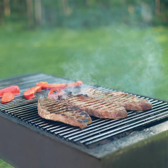 Grille barbecue inox rectangulaire 67x40 cm avec poignées amovibles robuste et antirouille adaptée aux cheminées barbecues, foyers et braseros BBQ - Image 8
