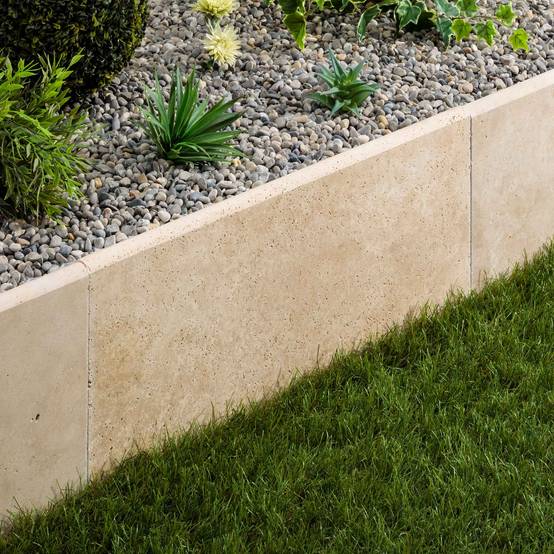 Bordure de jardin Travertin Beige Clair 61x33x3 cm (à l'unité) - RO'MA NATURE - Image 1