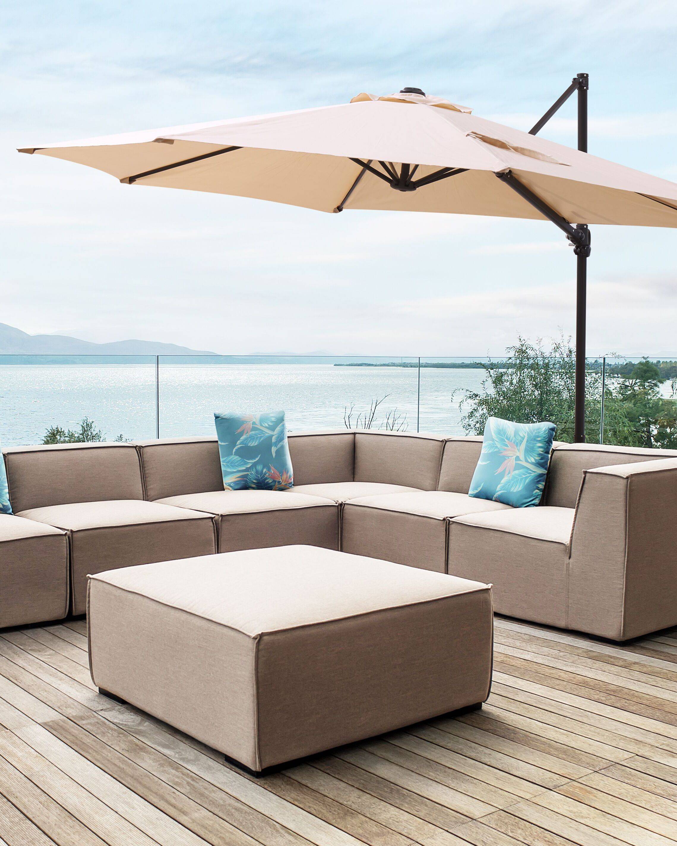 Beliani - Parasol de Jardin Beige en Aluminium et Tissu Polyester ⌀ 2,95 m Octogonal à Manivelle et en Porte-à-Faux Rotation 360° Résistant aux UV - Imagen 2