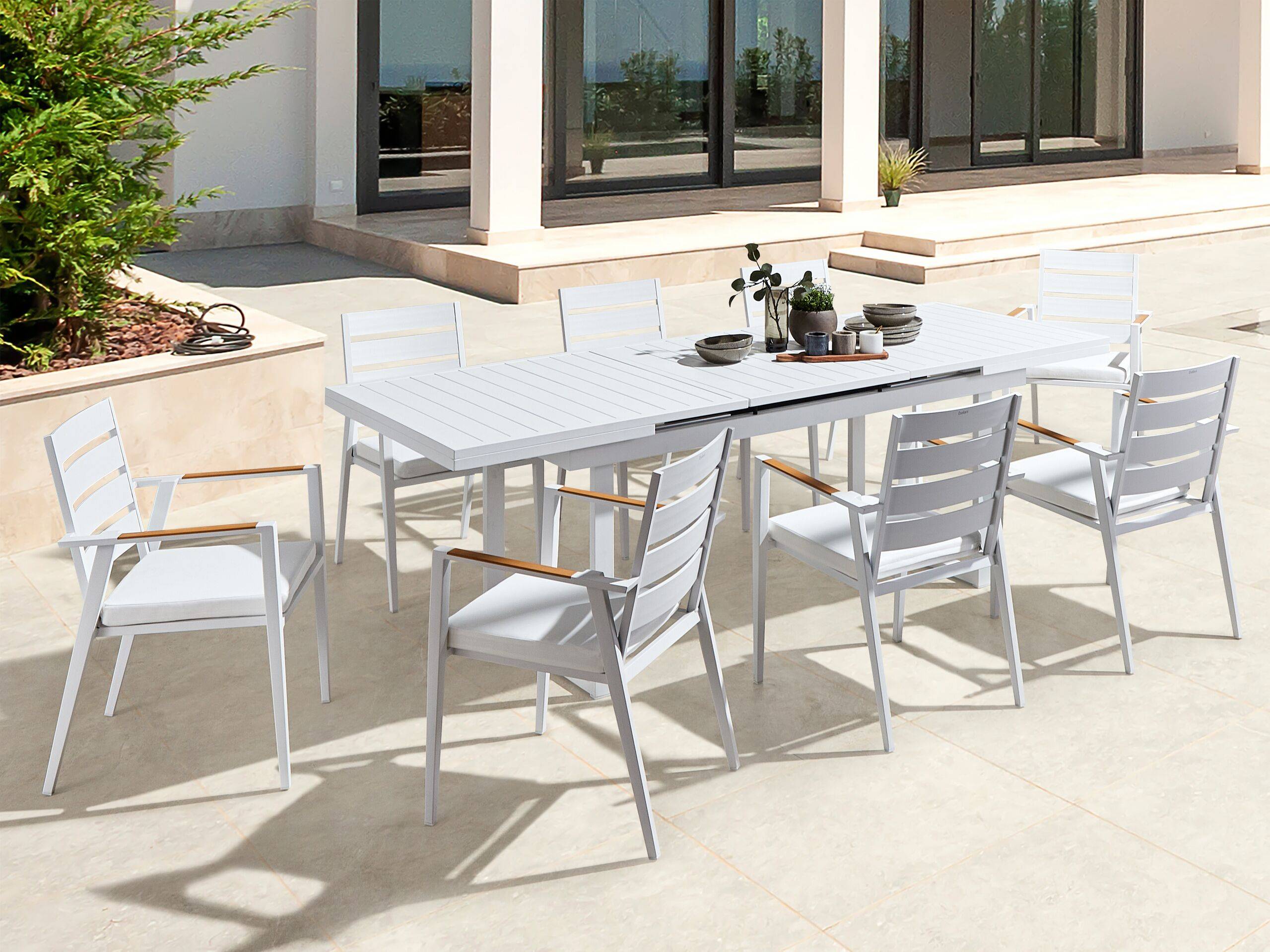 Beliani - Salle à Manger de Jardin Blanc en Aluminium Table Rectangle avec 8 Chaises avec Coussins Pour Repas Convivial en Extérieur - Imagen 2