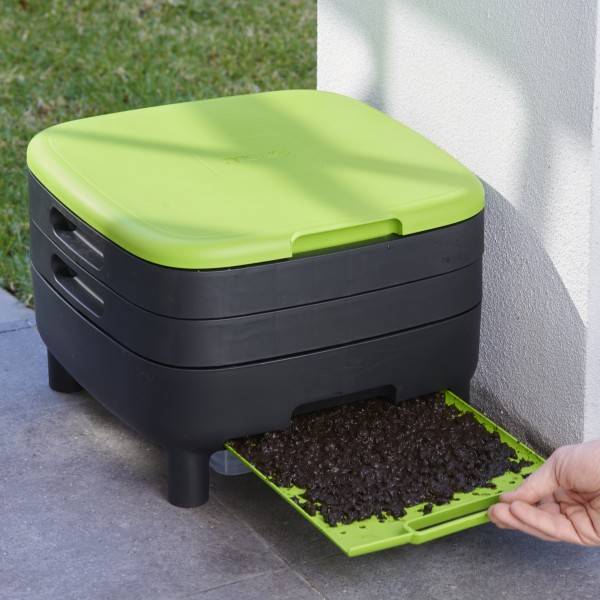 Ferme Du Moutta - Moutta I TinyWorm Design & Compact I Lombricomposteur 3 Plateaux I Kit Complet I Tiroir Coulissant I Pieds Plastique - Imagen 6