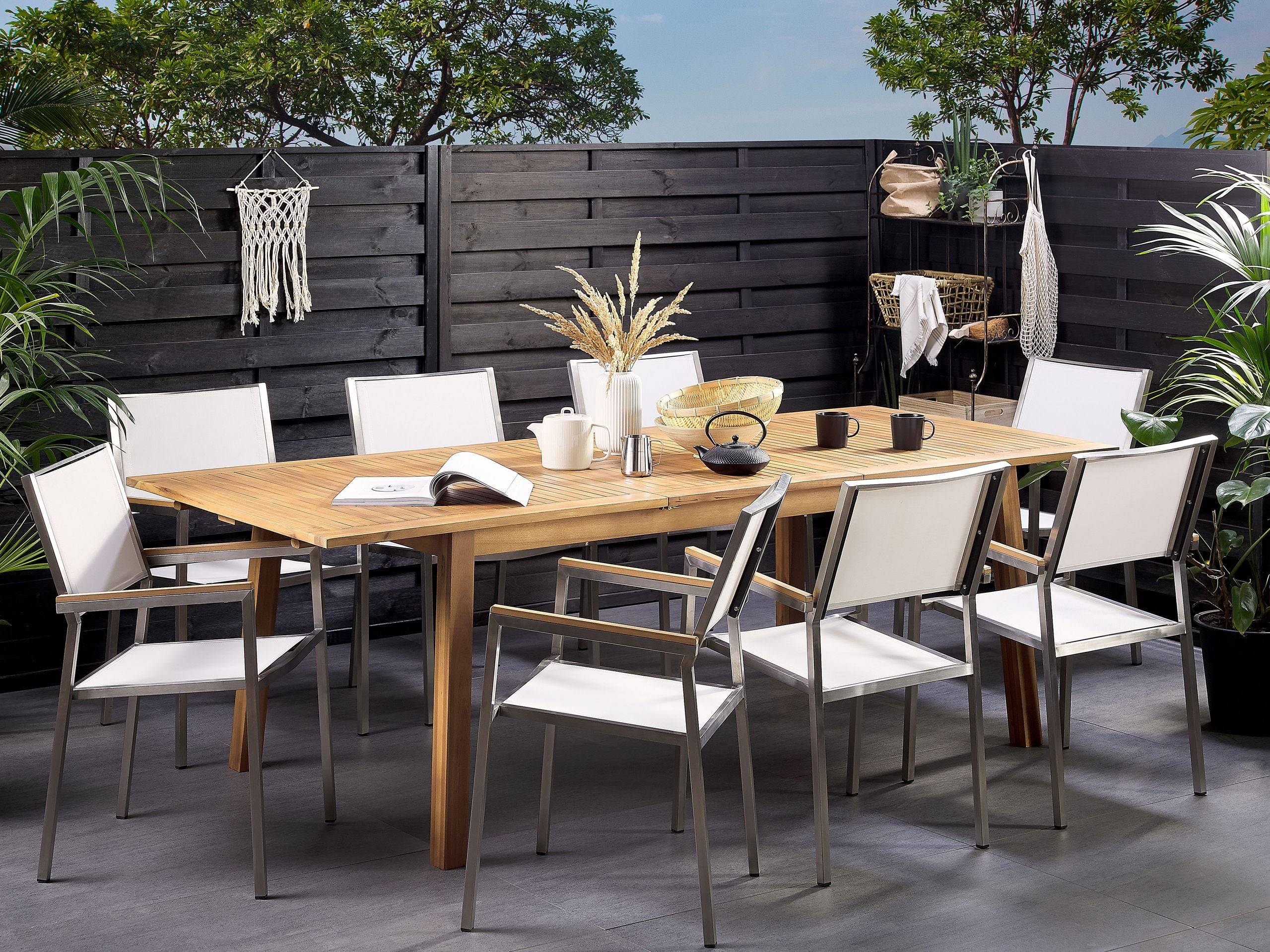 Table de Jardin Marron Clair Extensible 180 / 240 x 100 cm en Bois d\'Accacia avec une Touche Rétro et Minimaliste pour Extérieur Traditionnel ou Mod - Imagen 2