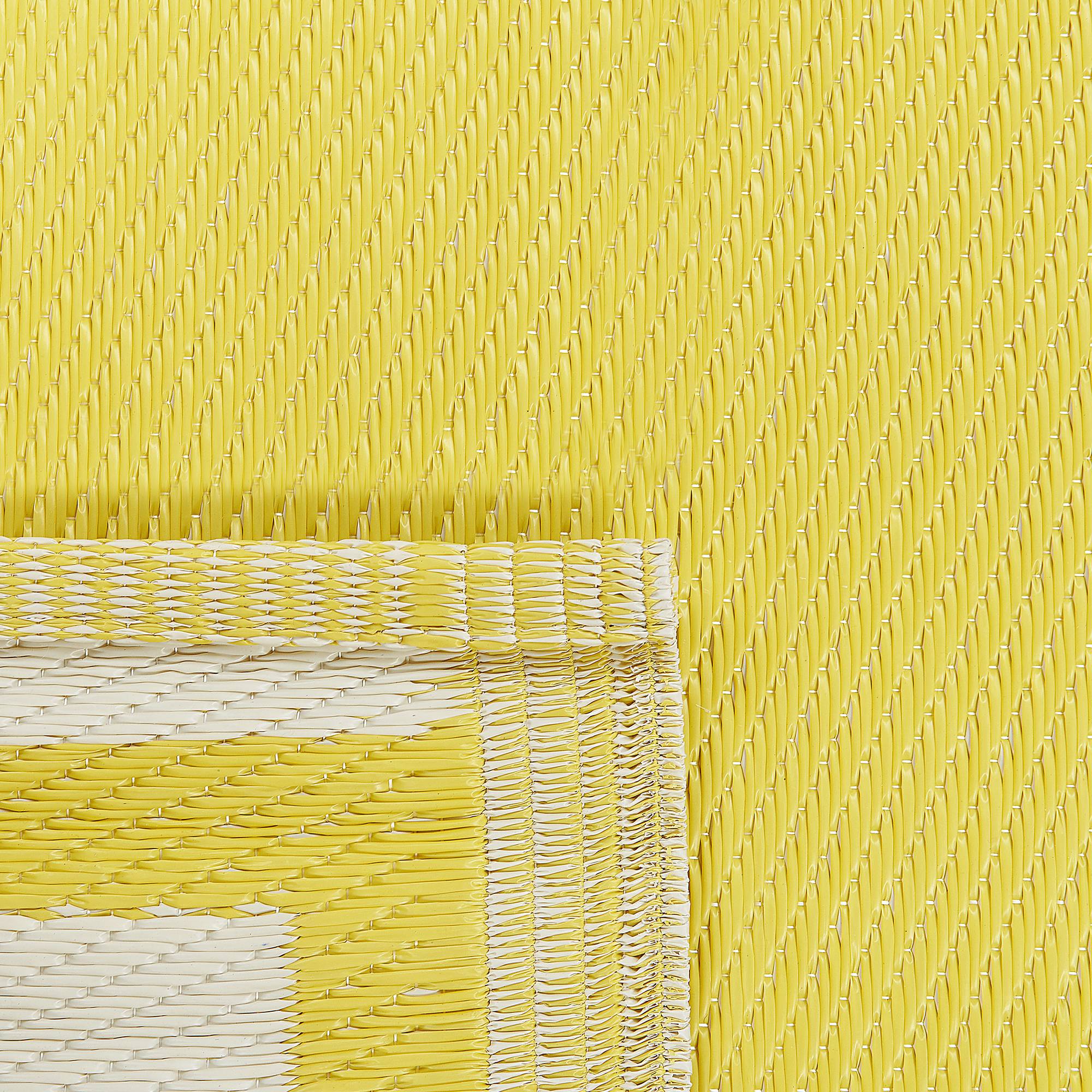 Beliani - Tapis Extérieur et Intérieur Jaune en Polypropylène Motif Uni pour Salon ou Terrasse au Style Minimaliste Moderne 120 x 180 cm Beliani - Imagen 5
