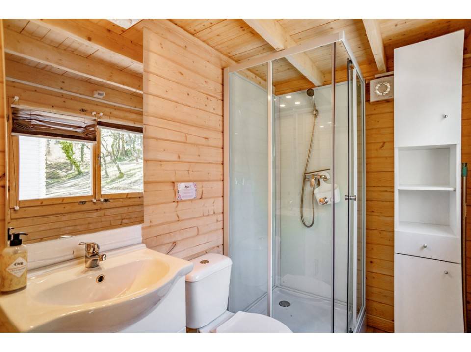 Direct Abris - Chalet de Jardin VICTORIA 20m2 - Epaisseur des Murs : 44mm - Mezzanine Echelle Incluse - Serrure a Cle - Double Vitrage - Imagen 5