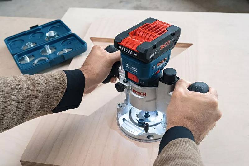 Bosch Professional - Affleureuse 18 V GKF 18V-8 Professional (sans batterie ni chargeur) + coffret L-BOXX - BOSCH - 06016C2001 - Imagen 8