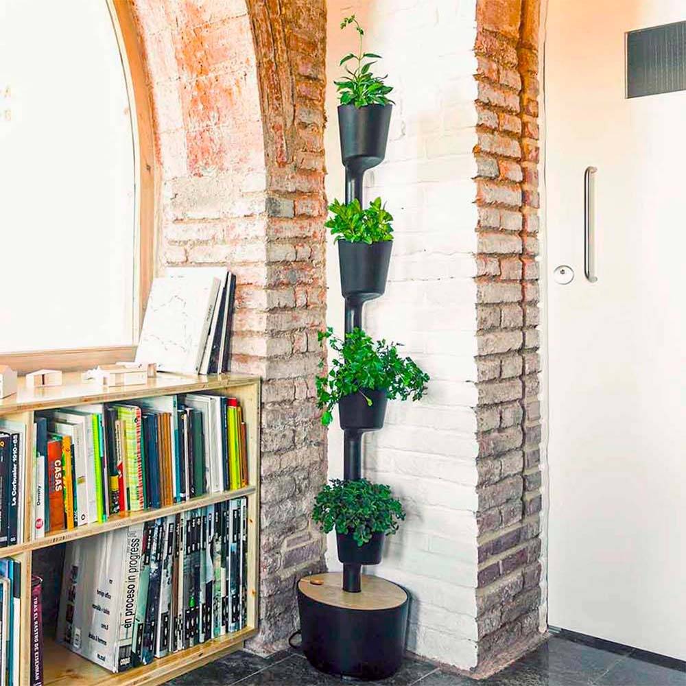Jardinière verticale CitySens noire avec 4 pots et arrosage automatique Wi-Fi - Image 4