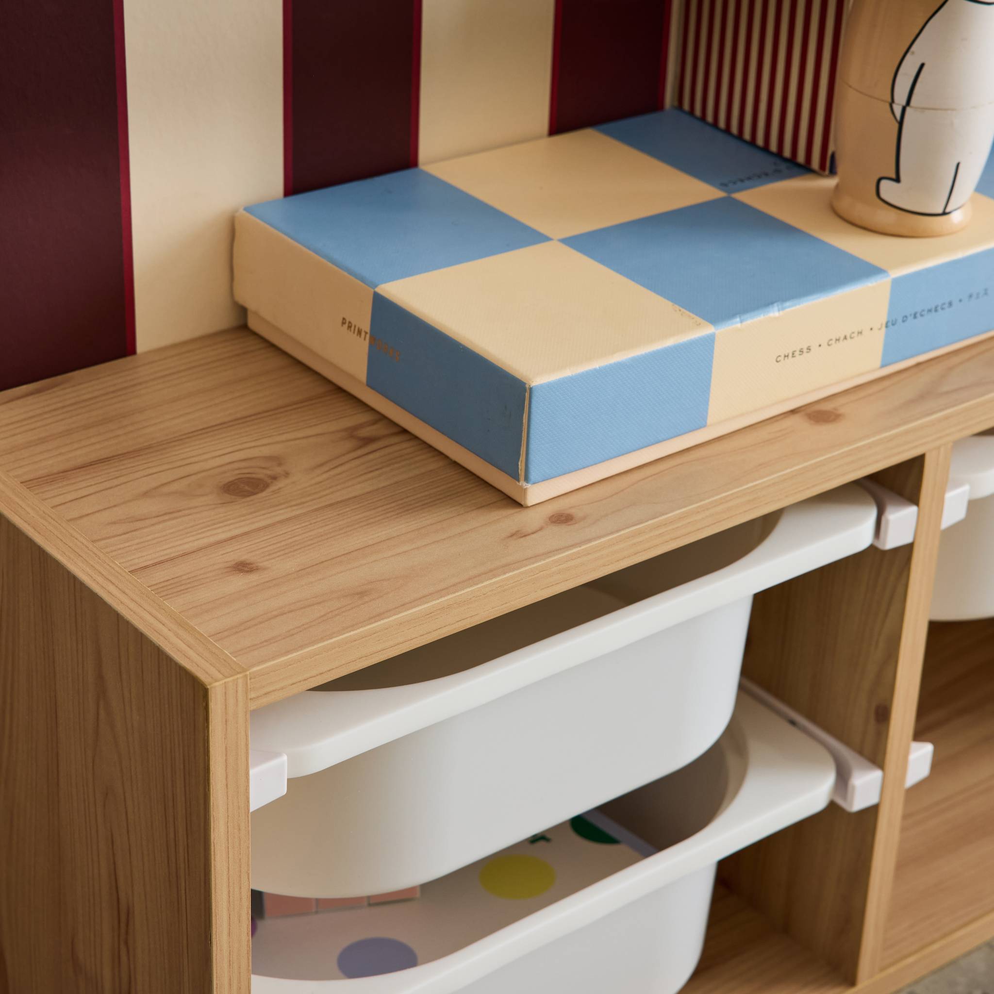 sweeek - Meuble de rangement pour enfant. naturel. 6 bacs en plastique  | sweeek - Image 6