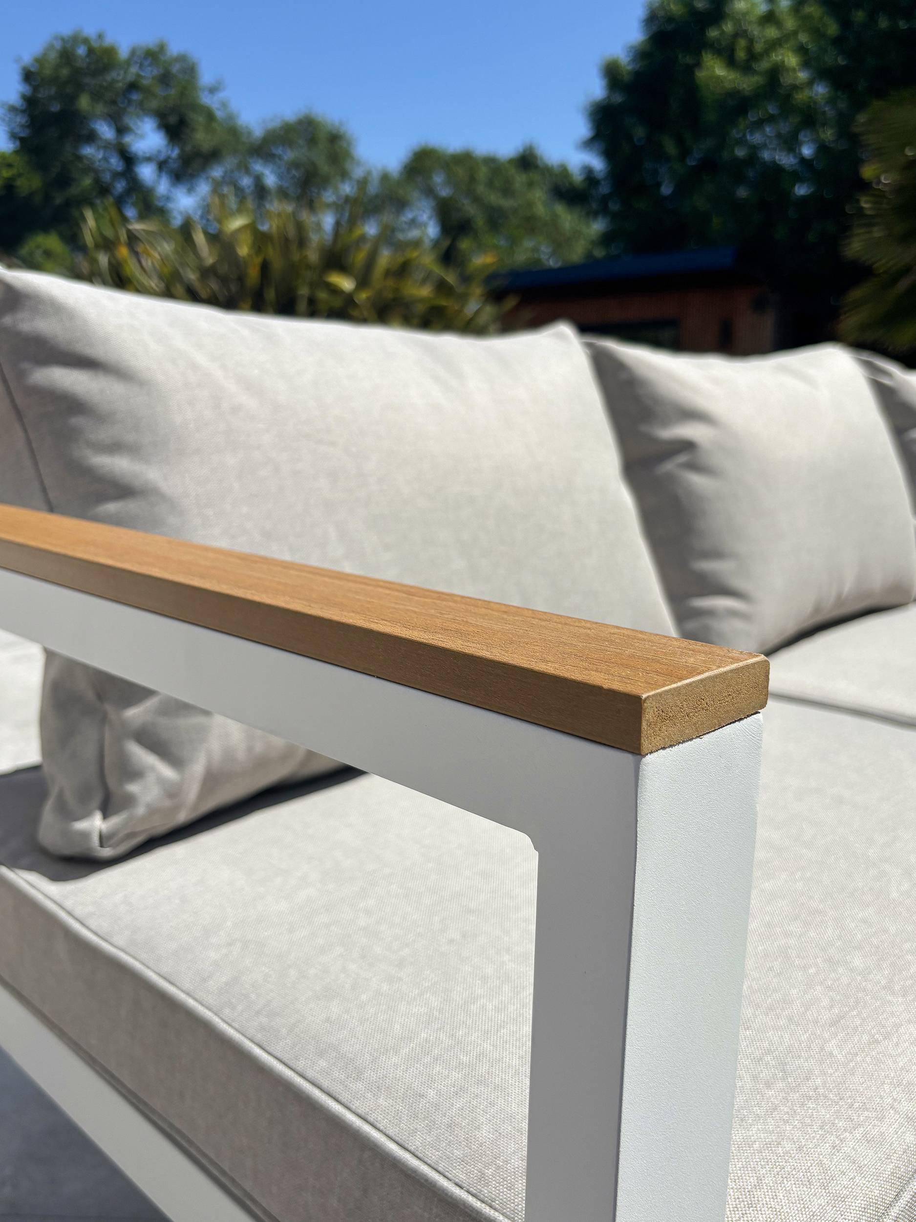 Ensemble repas de jardin MAJARI - BLANC - REMARQUABLE - Image 4