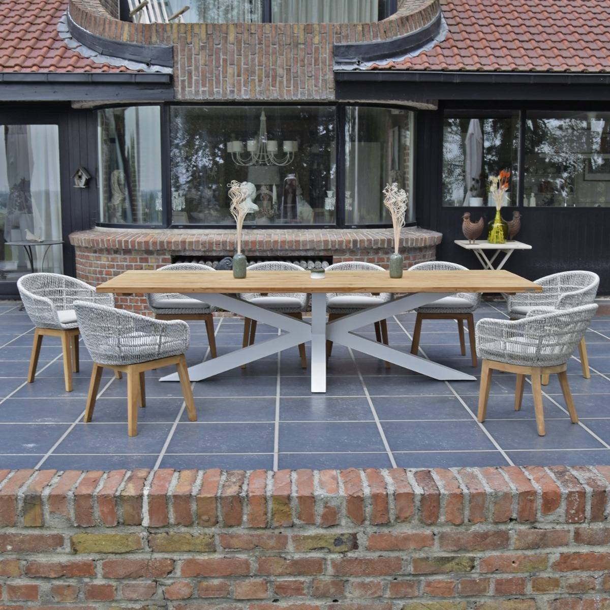 Gecko Jardin - Table métal blanc et teck recyclé 240 cm, Conceptual - Gecko Jardin - Imagen 1