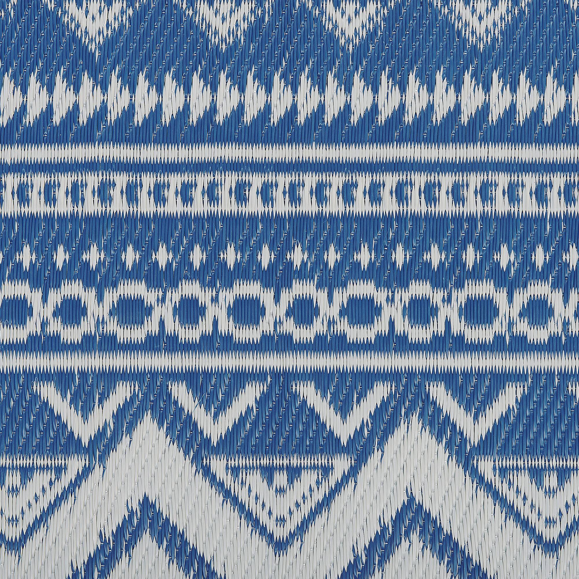 Beliani - Tapis Extérieur et Intérieur Bleu et Blanc en Polypropylène Motif ZigZag Ethnique pour Salon ou Terrasse au Style Boho 120 x 180 cm Beliani - Imagen 5