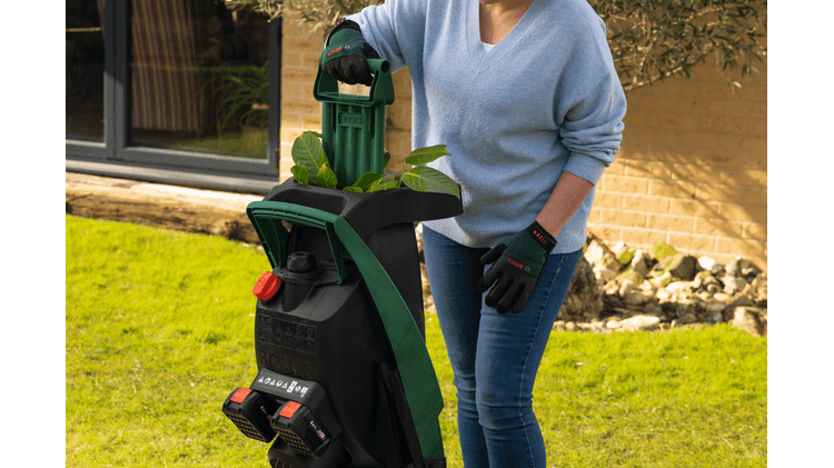 Bosch - Broyeur de végétaux sans fil UniversalShredder 2x18V-25 - BOSCH - avec 2 batteries 18V 4,0Ah - chargeur - 06008E0000 - Image 3