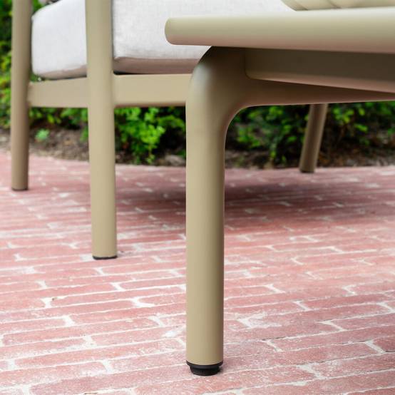 Wilsa Garden - Salon de jardin bas 5p en aluminium Kaki clair et tissu Beige chiné LINDOS - Image 8