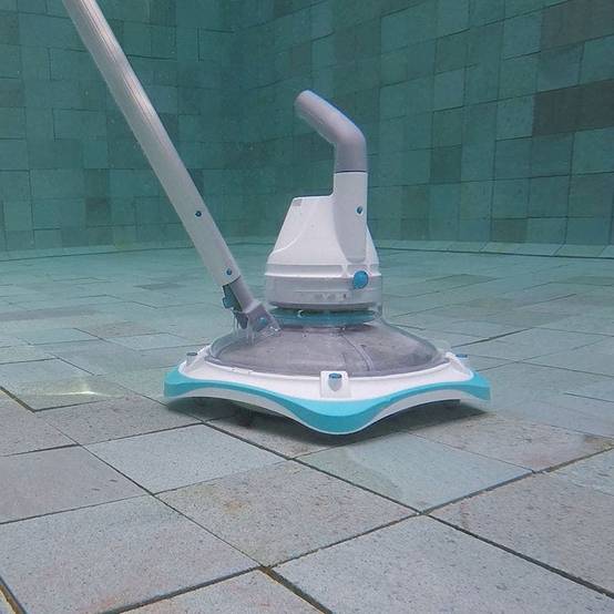 Aspirateur électrique TELSA 80 pour piscine - Image 1