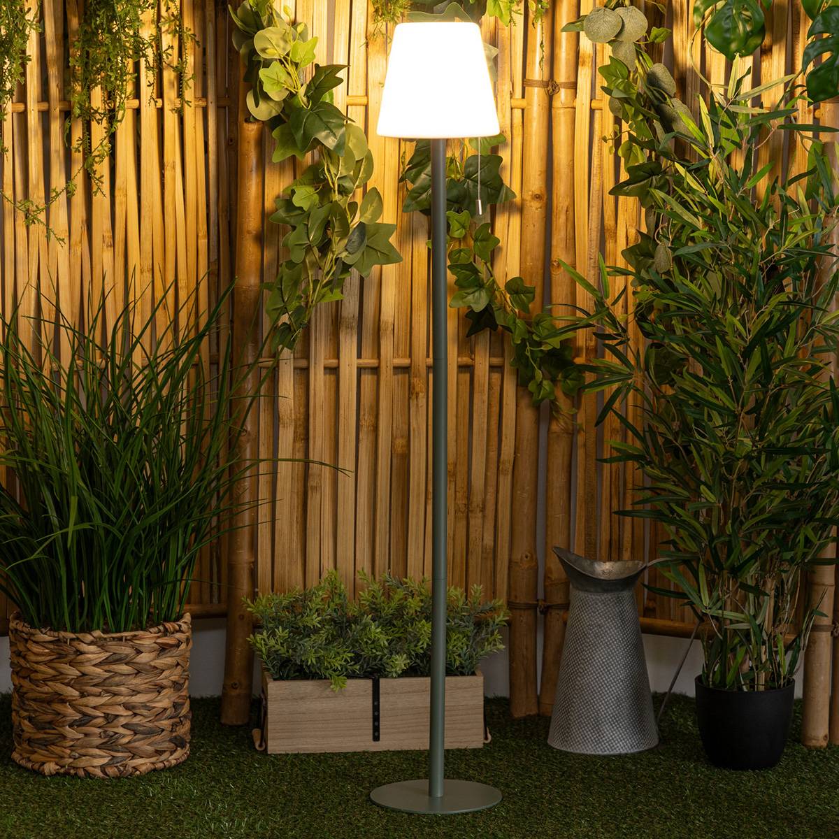 Atmosphera - Lampadaire extérieur "Zack" H108cm vert olive - Atmosphera Créateur d'intérieur - Imagen 1
