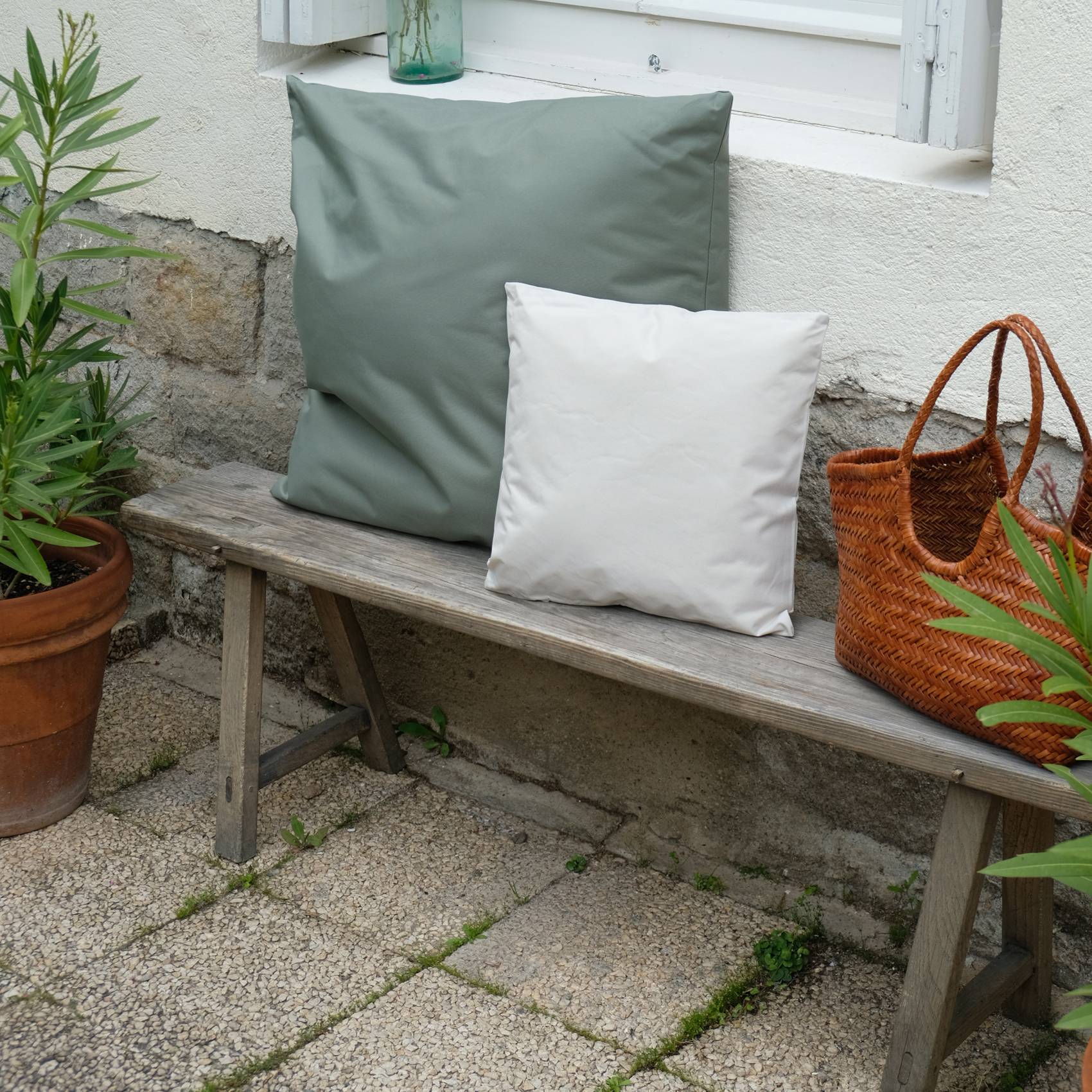 Home Maison - Coussin extérieur imperméable et déhoussable MINORQUE - HOME MAISON - Polyester - Vert Olive - Imagen 4