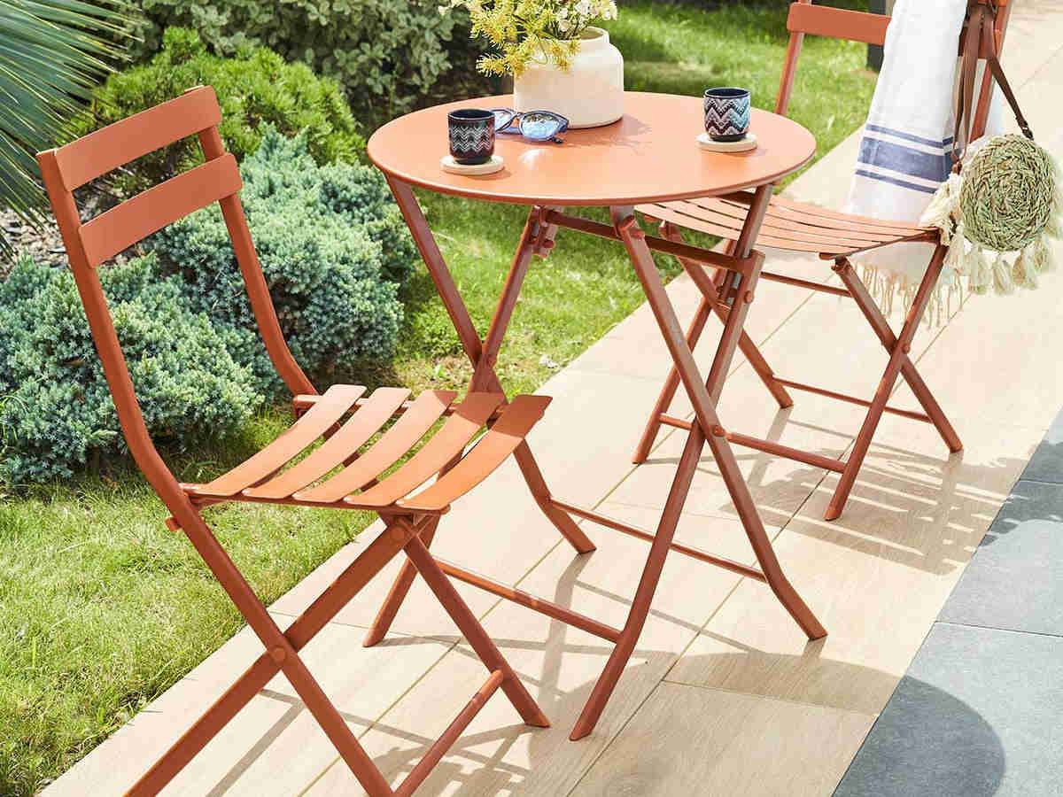 Hesperide - Salon de jardin rond en métal Greensboro Ø 60 cm Ambre avec 2 chaises - Hespéride