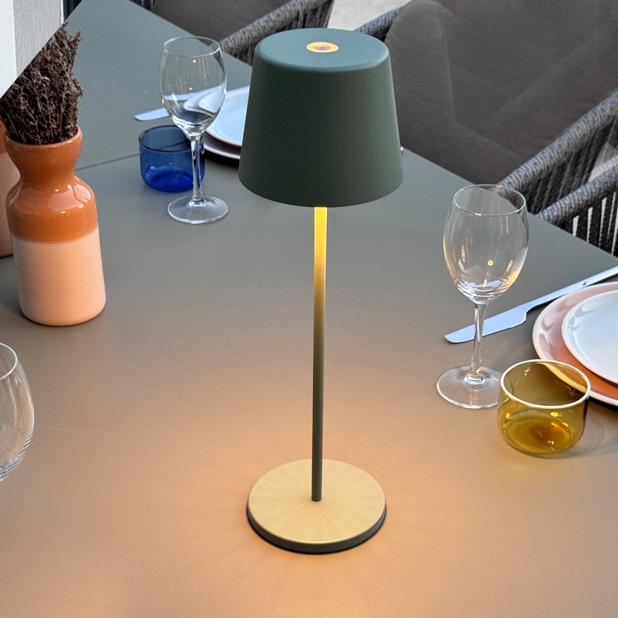 Lumisky - 6 Lampes de table KELLY Vert H38cm + base de chargement - Imagen 4