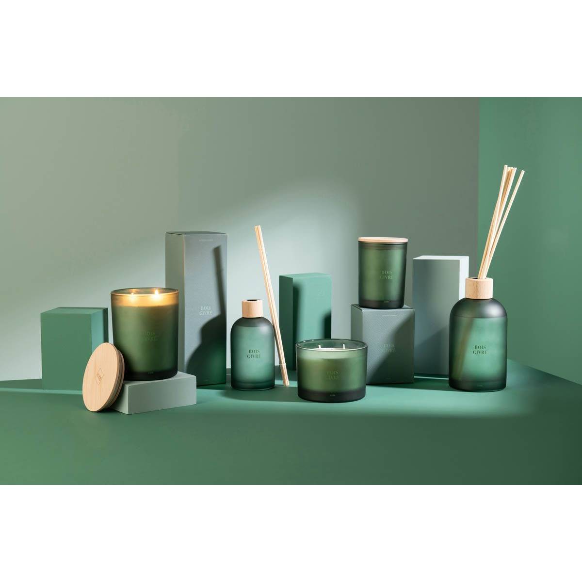Bougie Parfumée "Accords Essentiels" 12cm Bois Givré - Imagen 9