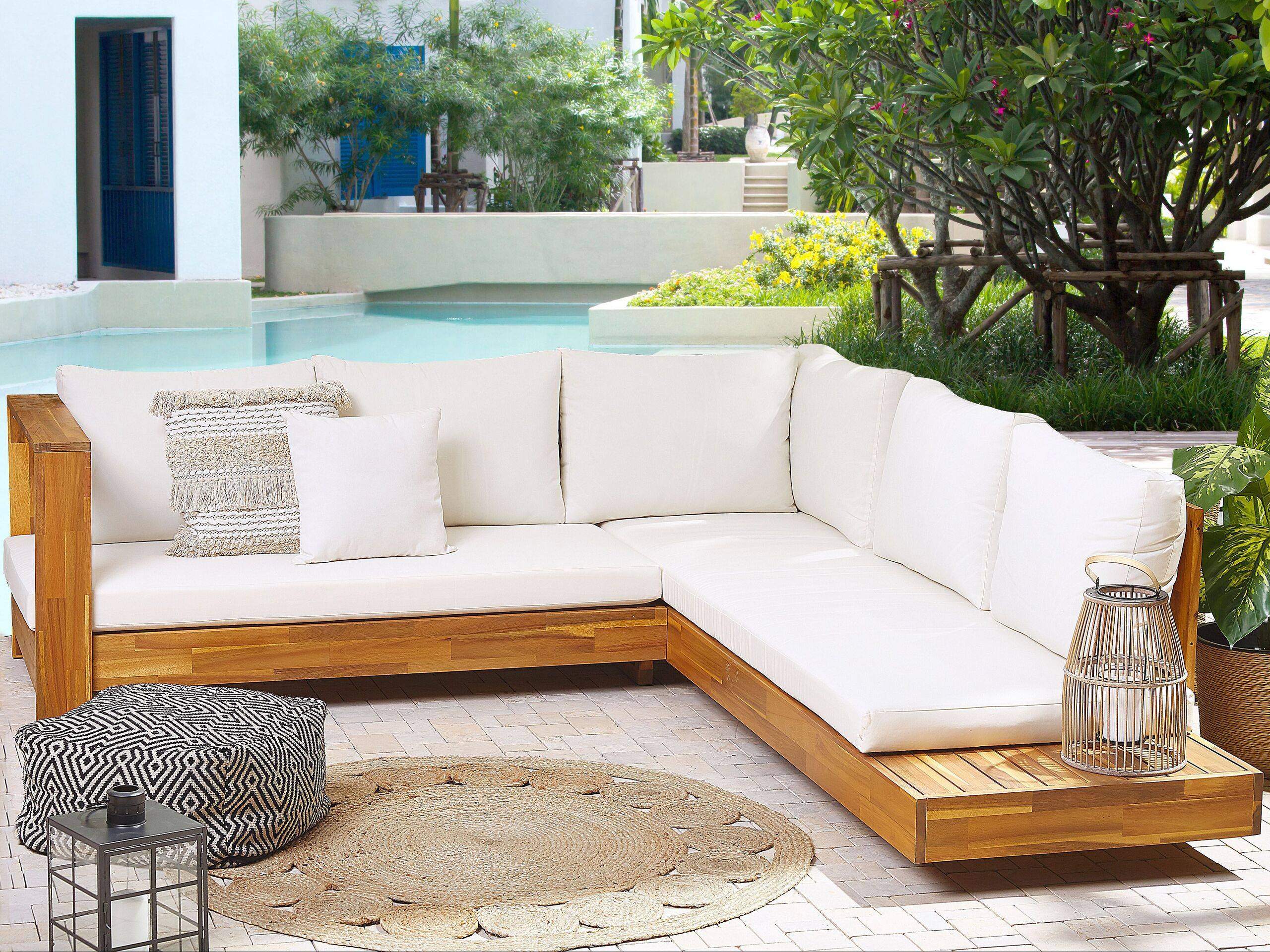 Salon de Jardin Bois Clair et Blanc en Bois d'Acacia Certifié Grand Canapé d'Angle Droit Modulable 5 Places Idéal pour l'Extérieur - Image 2