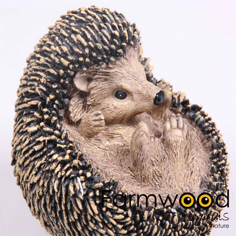 Farmwood Animals - Hérisson en boule en résine 12 x 11 x 12 cm - Imagen 2