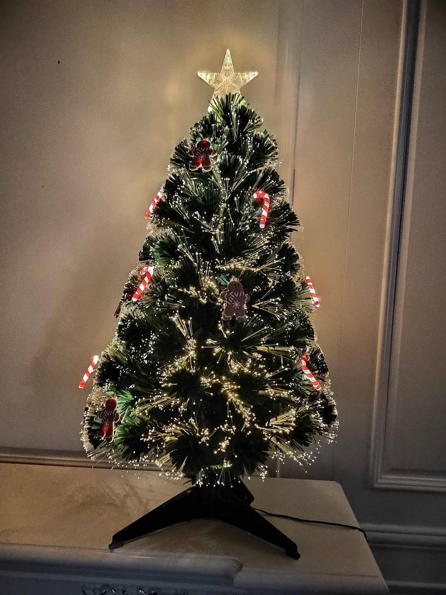 Sapin lumineux fibre optique Mannelé 37 LED H.90cm FEERIC LIGHTS & CHRISTMAS