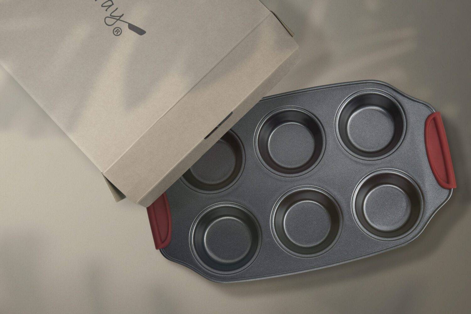 Moule à muffins avec revêtement anti-adhésif - 31 x 18 cm - En acier carbone - Convient aux fours - Myway - Imagen 3