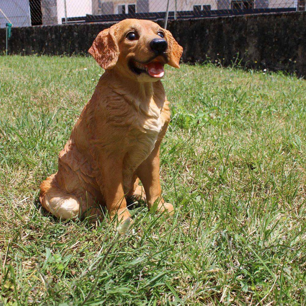 Farmwood Animals - Chien golden retriever en résine Assis - Imagen 4