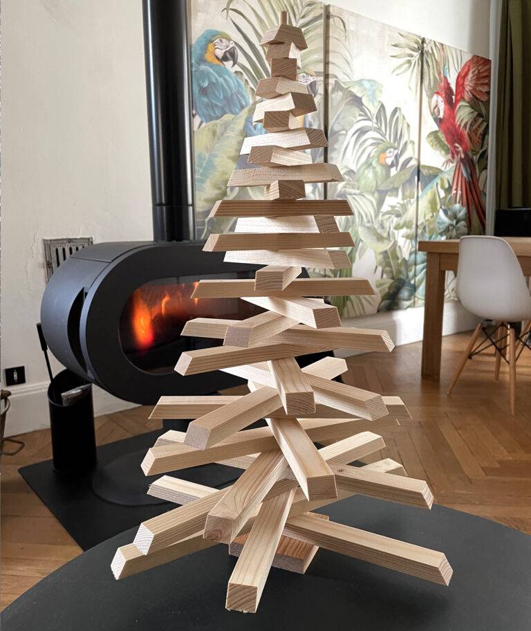 Petit sapin de Noël en bois - 50cm - Image 2