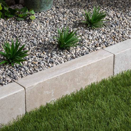 Bordure de jardin Pierre d'Egypte Beige 50x15x8 cm (lot de 10 bordures soit 5 mètres) - RO'MA NATURE - Image 1