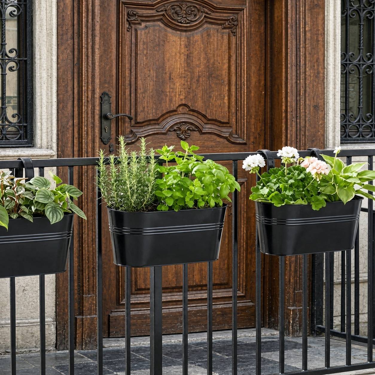 Lot de 5 Pots de Fleurs Suspendus Ovale avec Crochets Amovibles et Trous de Drainage - Image 7