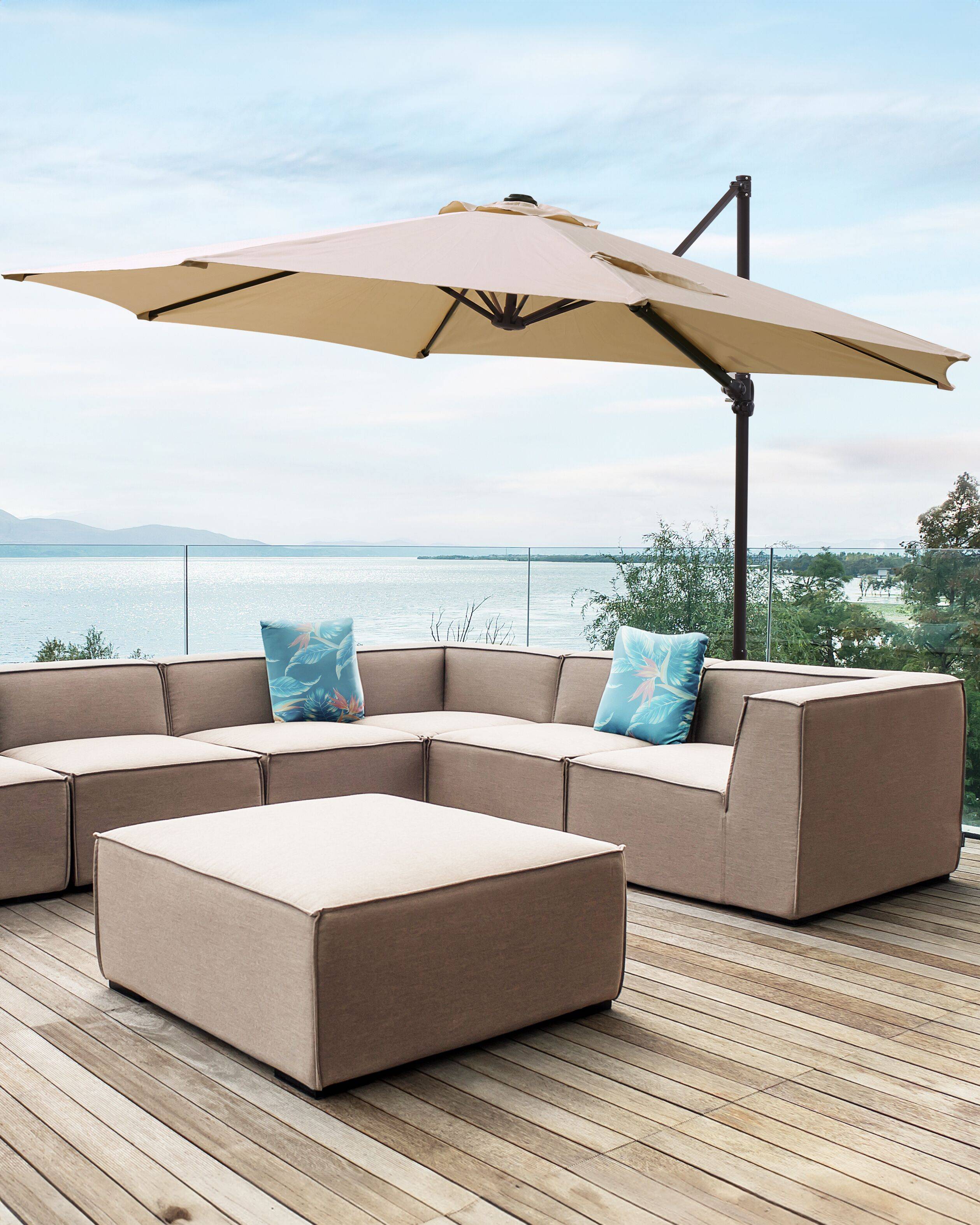 Beliani - Parasol de Jardin Taupe en Aluminium et Tissu Polyester ⌀ 2,95 m Octogonal à Manivelle et en Porte-à-Faux Rotation 360° Résistant aux UV - Imagen 2