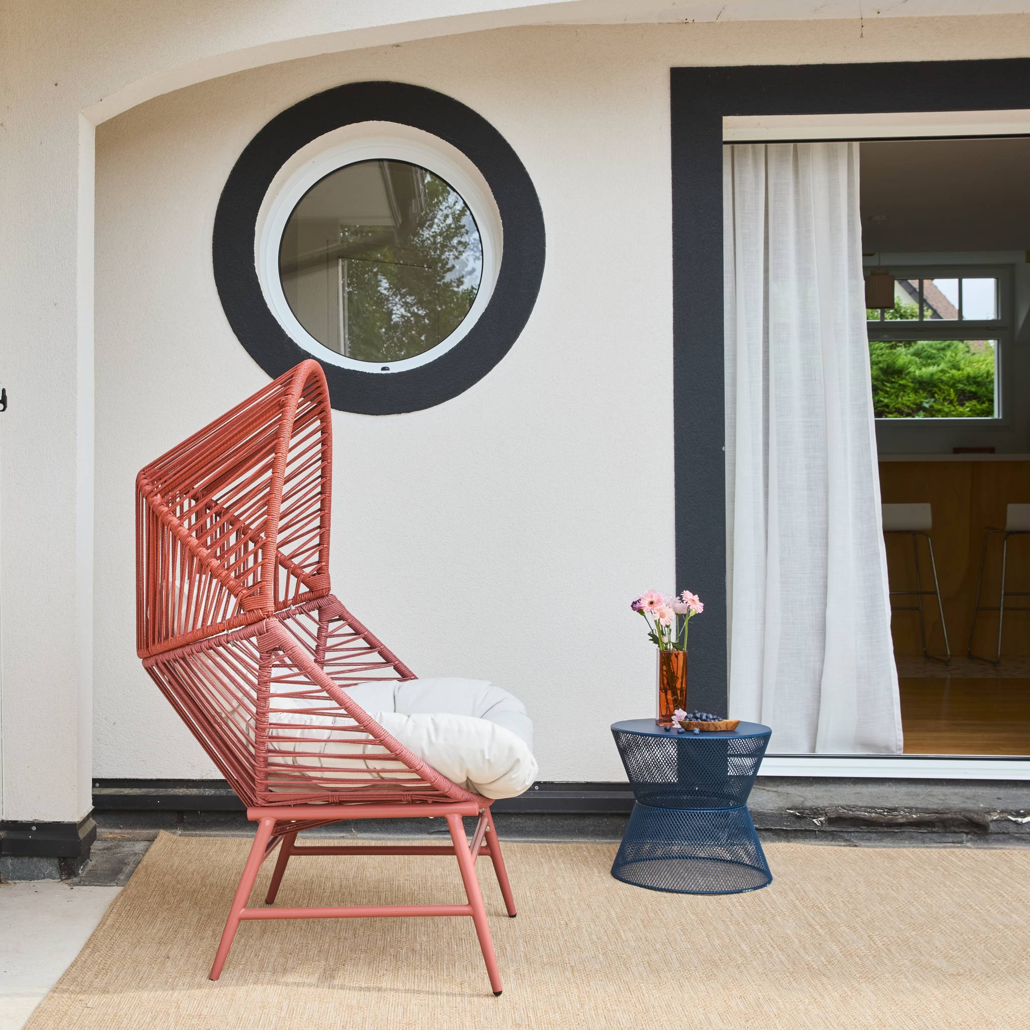 sweeek - Fauteuil oeuf de jardin acier et résine tressée terracotta - Ovoa | sweeek - Image 3